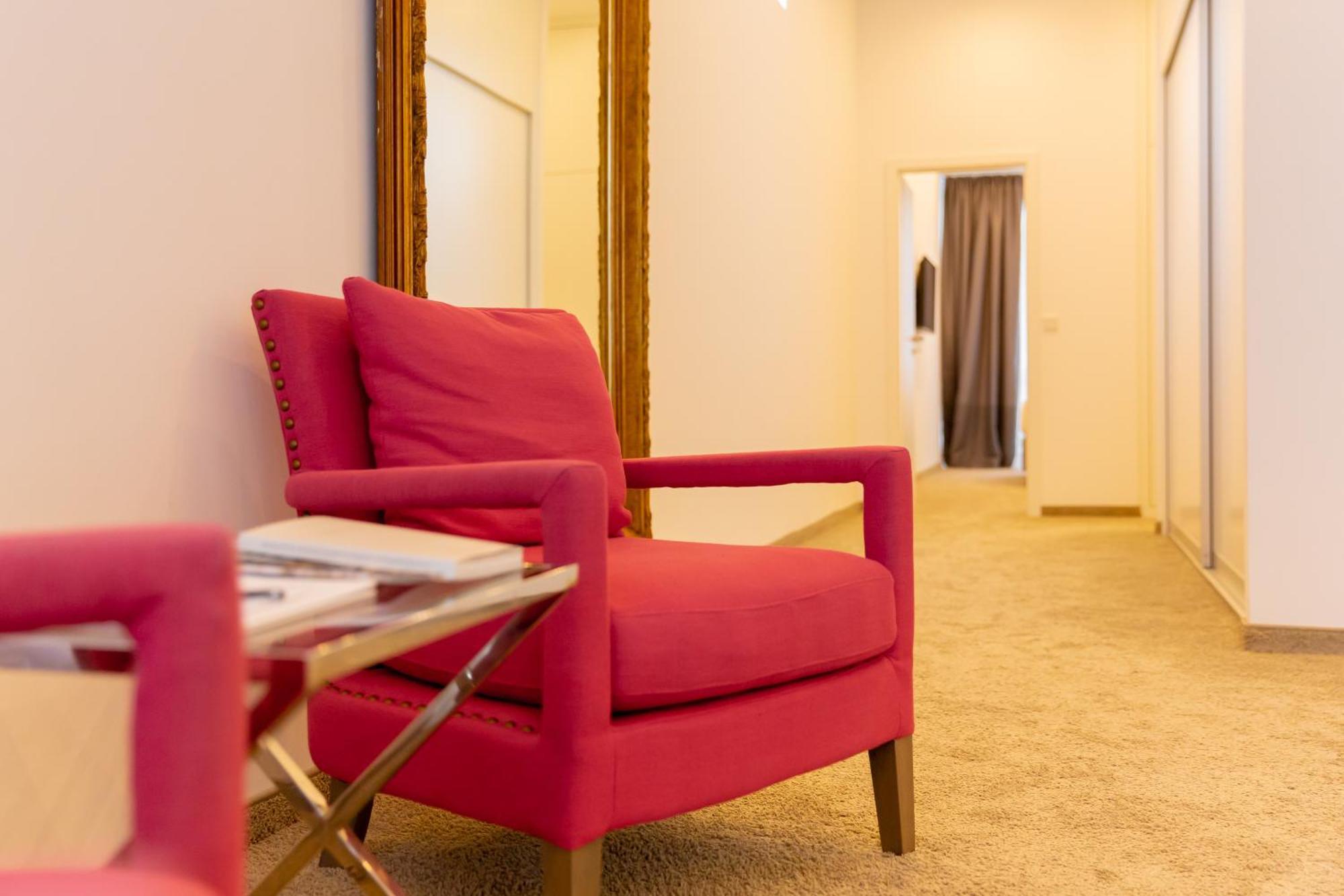 Parkhotel Fritz Am Brunnen Швельм Номер фото