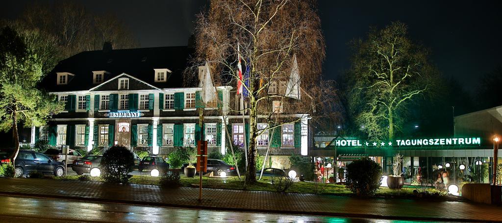 Parkhotel Fritz Am Brunnen Швельм Экстерьер фото