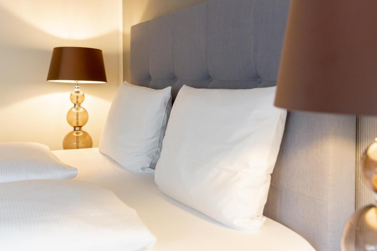 Parkhotel Fritz Am Brunnen Швельм Экстерьер фото