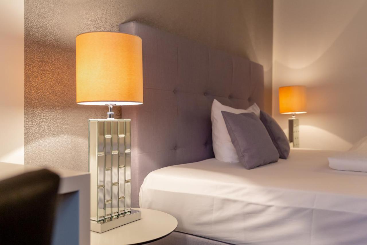 Parkhotel Fritz Am Brunnen Швельм Экстерьер фото