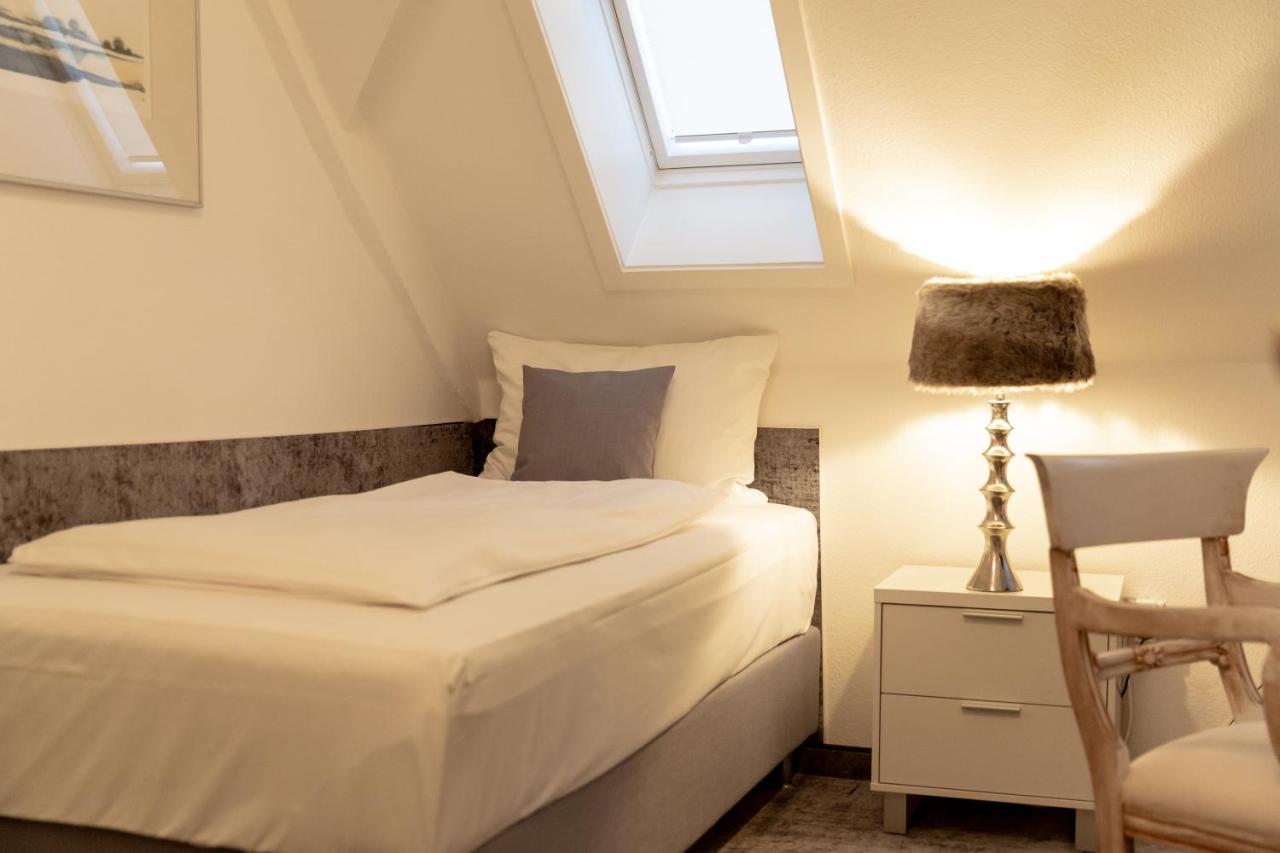 Parkhotel Fritz Am Brunnen Швельм Экстерьер фото